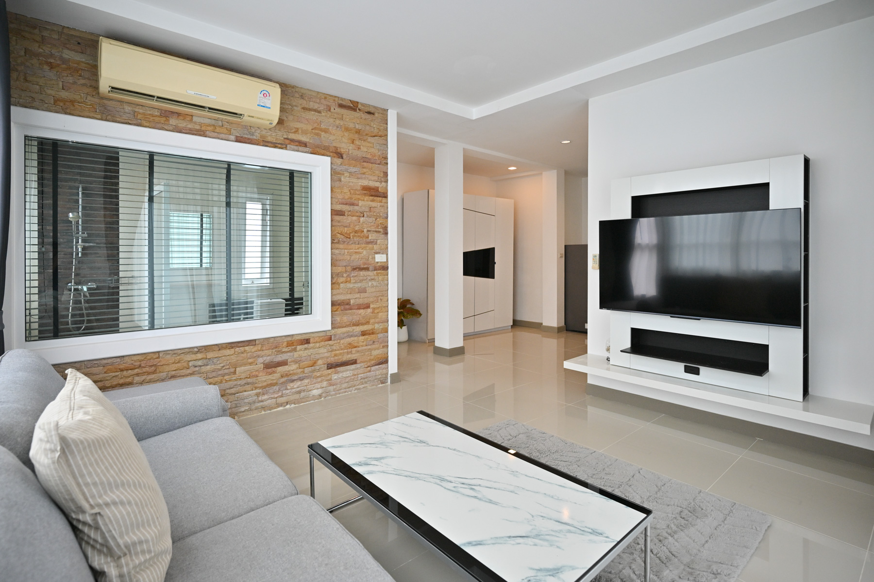 Suite 1 Bedroom